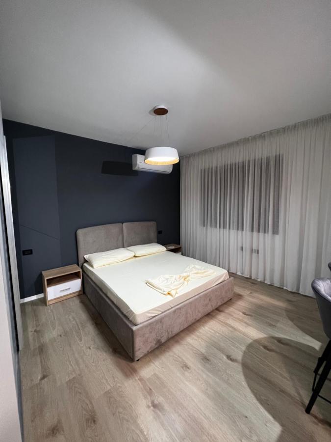 Amion Apartment In Center Of Tiranë Ngoại thất bức ảnh