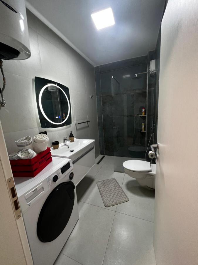 Amion Apartment In Center Of Tiranë Ngoại thất bức ảnh