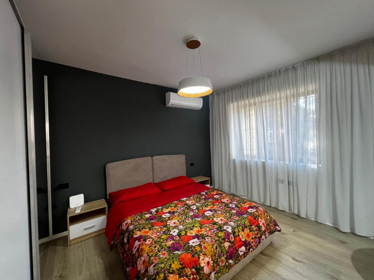 Amion Apartment In Center Of Tiranë Ngoại thất bức ảnh